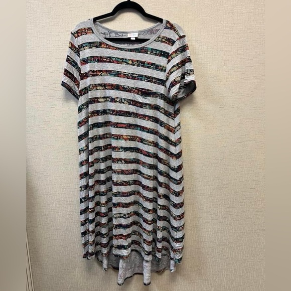 LuLaRoe Dresses & Skirts - Large lularoe striped Carly EUC